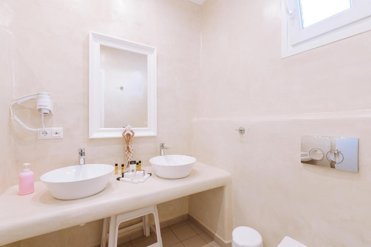 Naxian Emerald Hotel อาโยส โพรโกปิออส ภายนอก รูปภาพ